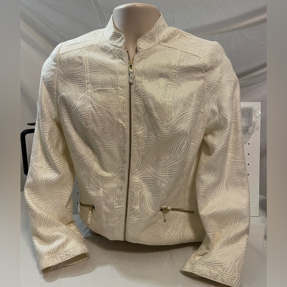 TanJay Petite White & Gold Zip Front Jacket